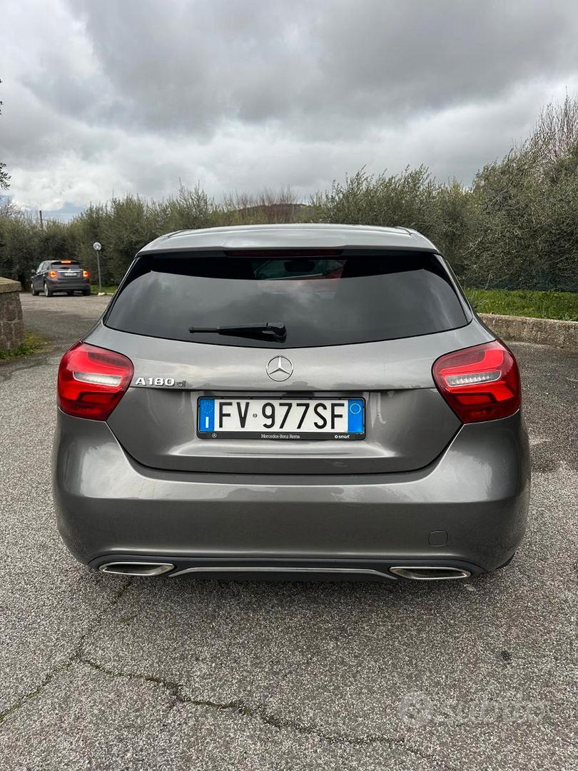 Mercedes-Benz Class A 2015 photo 4