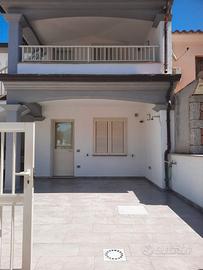 Appartamento, piano terra, a La Caletta di Sinisco