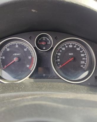 Quadro strumenti OPEL ASTRA H 1700cc DTI del 2006