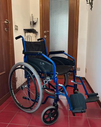 Sedia a rotelle carrozzina pieghevole