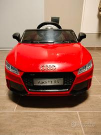 auto elettrica Audi bimbo 