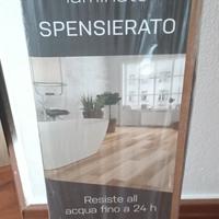 Laminato Rovere Grigio + Battiscopa