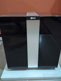 Subwoofer attivo Kef R400b.