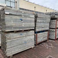 Pedane, tavole zincate per ponteggio usate