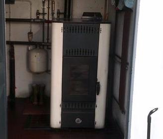 TERMO STUFA  MOD. ATHENA A PELLETS