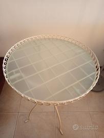 Tavolino tondo in metallo 