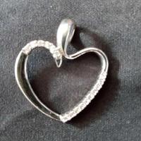 Ciondolo a forma di cuore