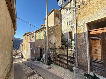 3 LOCALI A TREVI NEL LAZIO