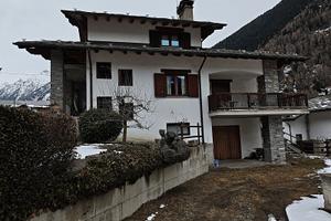 Valpelline centro - Villino 2 appartamenti + altro