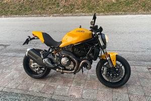 Ducati Monster 821