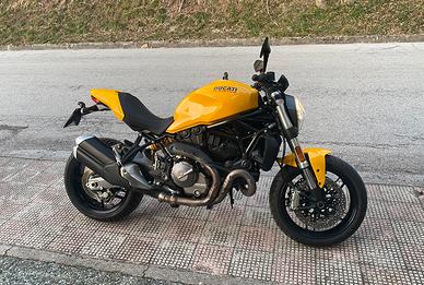 Ducati Monster 821