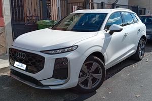 Audi Q3 TFSI 110 kW S tronic Line edition