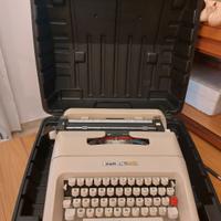 Macchina da scrivere OLIVETTI   LETTERA 35