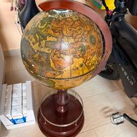 Mappamondo portabottiglie vintage