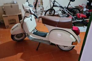 Piaggio Vespa 125 PX Arcobaleno - 1985