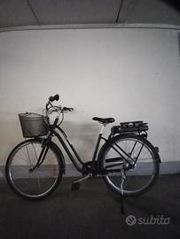  bici elettrica da città da donna