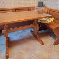 Tavolo e panca in legno € 100 cad.