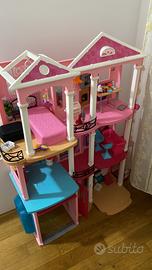 Casa Barbie grandissima con piacina e scensore