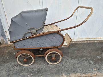 carrozzina d'epoca 
