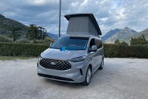 Font Vendome Xcape 50 camper van 5 mt 4x4 5 posti