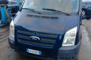 Ford Transit 2.2 Diesel con Pedana Disabili 