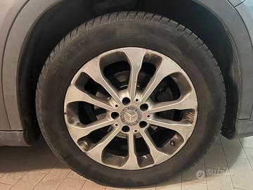 4 gomme piu cerchi mercedes da 16” ( GLA 2015 )