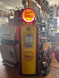 Pompa di benzina anni 50 SHELL resraurata