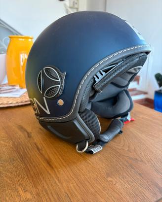 Casco Momo Design