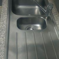 Lavello -scrivania-mobile tv- rete letto Lavatrice