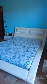 Letto matrimoniale + armadio 6 ante
