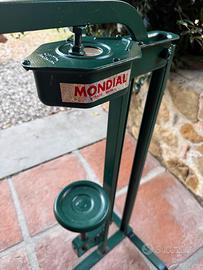 Tappatrice a colonna Mondial