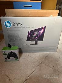 Monitor 27 pollici + gamepad della Turtle beach