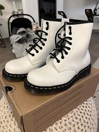 Scarpe donna DrMartens