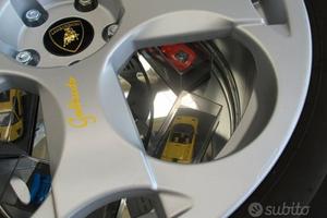 Tavolino a tema Lamborghini