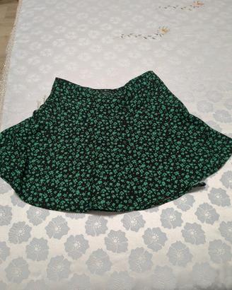 gonna con pantaloncino sotto 