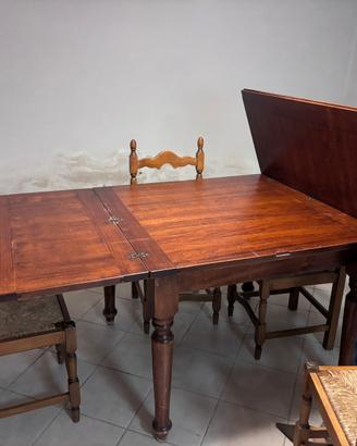 Tavolo  allungabile in legno massello