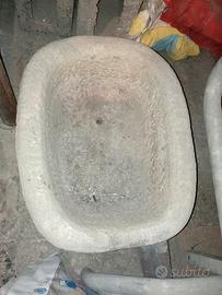 lavello in pietra antico