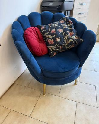 Poltrona a Conchiglia in Velluto Blu Elettrico