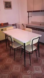  tavolo in formica con sedie anni 50