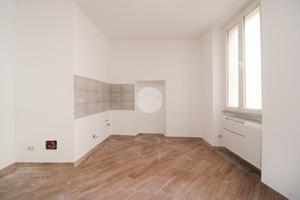 3 LOCALI A CORMANO