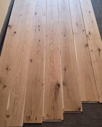 214mq di parquet in rovere oliato NUOVO