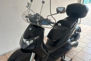 Piaggio Beverly 400