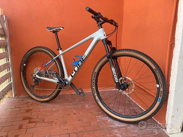 Bici Mountain Bike Donna Ragazzo Cube Pro c:62