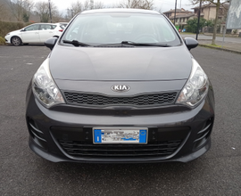 Kia Rio euro 6b gpl Ok neopatentati