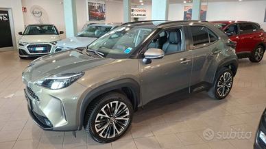 Toyota Yaris Cross 1.5 Hybrid 5p. E-CVT AWD-i Loun
