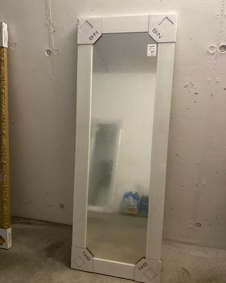 Specchio complemento d’arredo