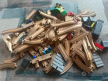 Set 133 pezzi ferrovia in legno