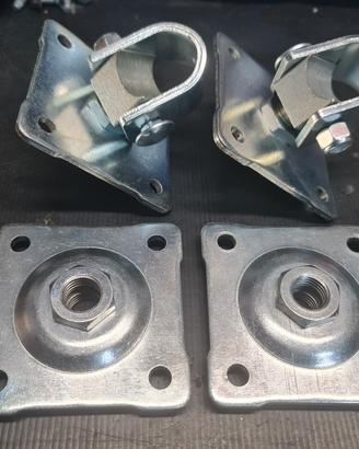 coppia cardini regolabili con piastre per cancelli