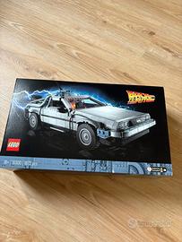 LEGO 10300 – Back to the Future Time Machine