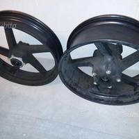 Cerchio Aprilia RSV/Tuono/Falco posteriore